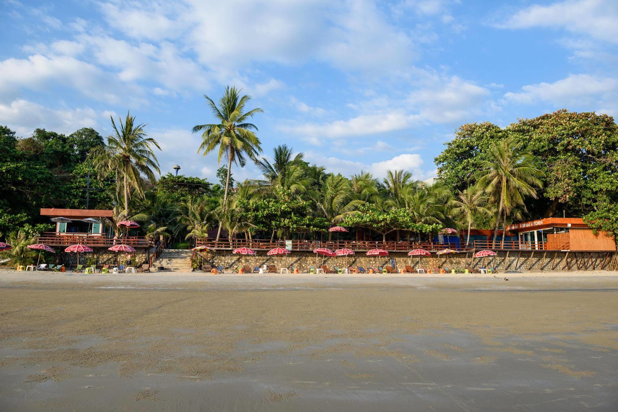 Baansuan Aokhai Beach Resort Mae Phim Esterno foto