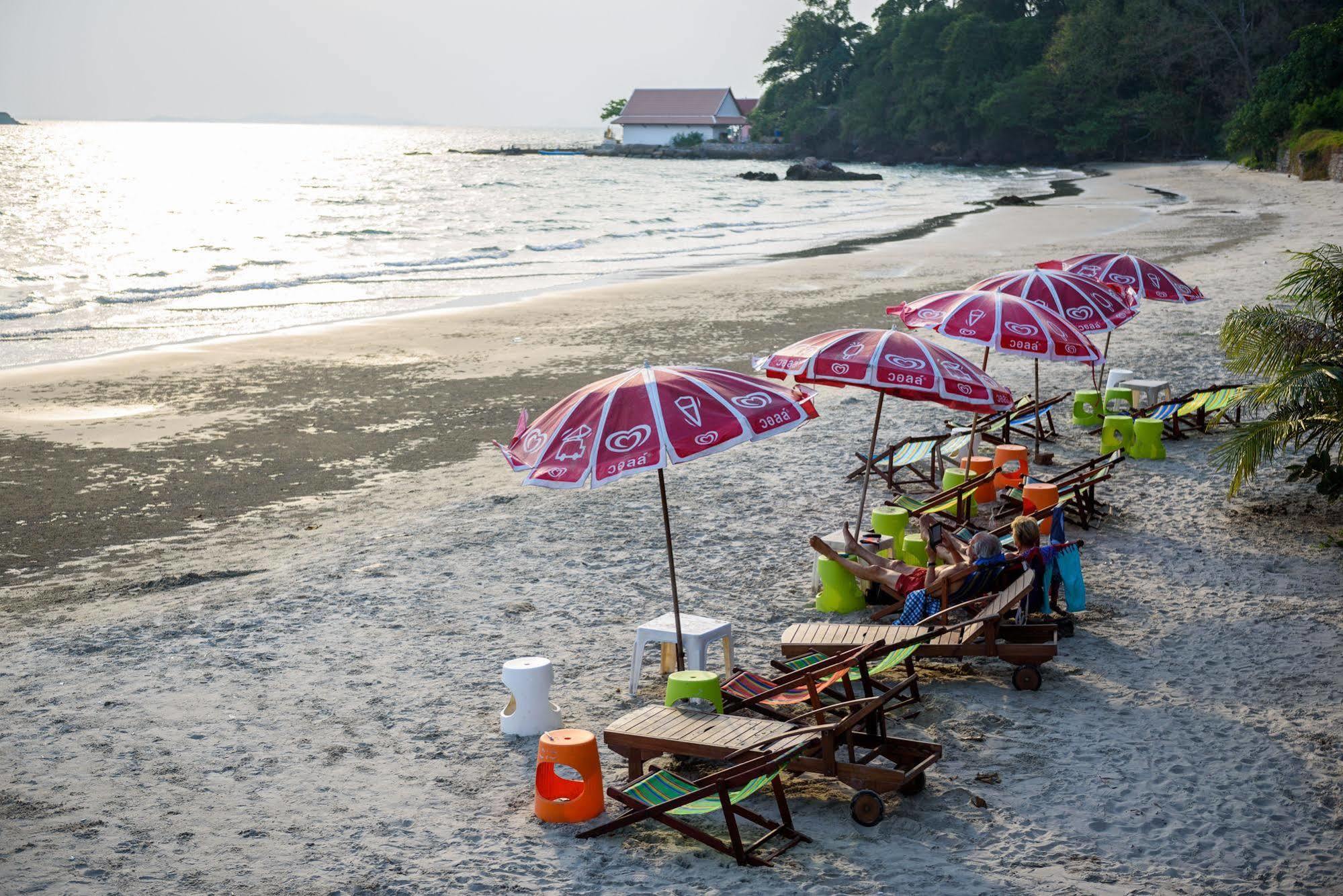 Baansuan Aokhai Beach Resort Mae Phim Esterno foto